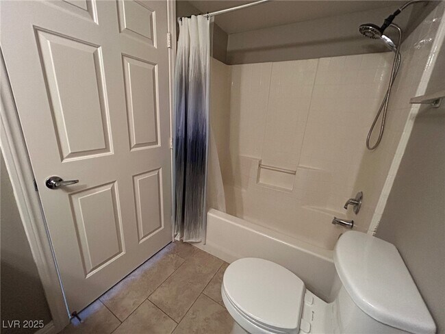 Building Photo - 2105 Sleepy Ct Unit N/A