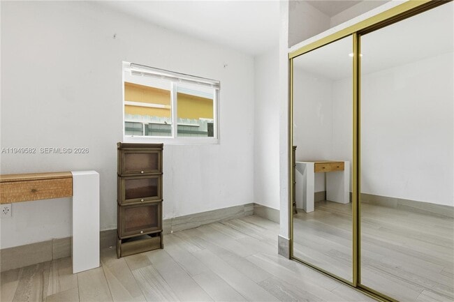 Photo - 5737 SW 6th St