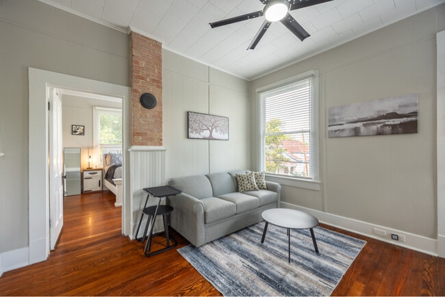 Photo - 500 Madison St