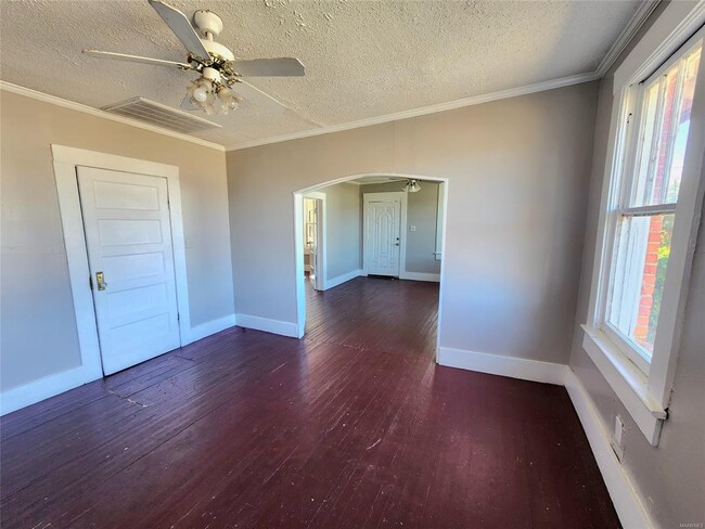 Photo - 210 W Osceola St