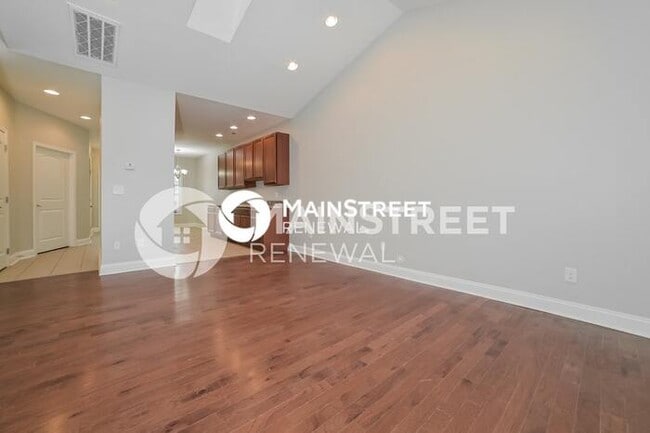 Photo - 3 Bedroom Pet-Friendly Home in Corryton, TN with Main Street Renewal