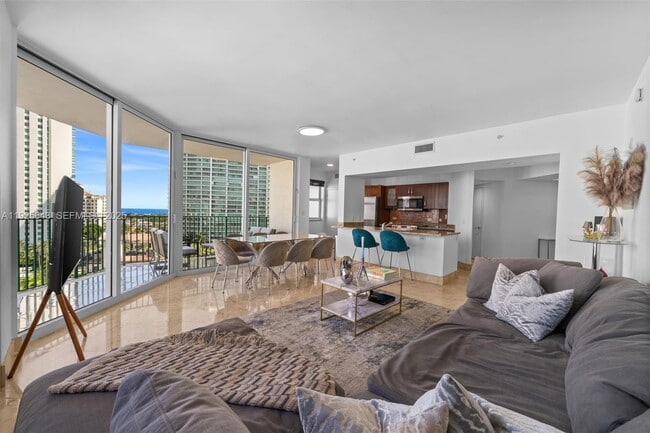 Photo - 19900 E Country Club Dr