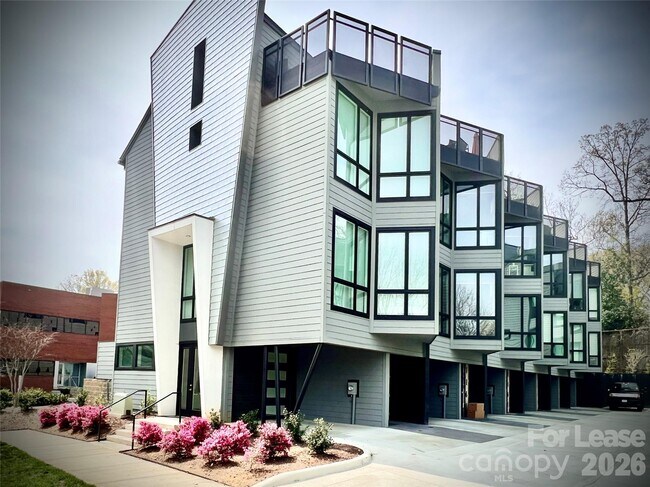 Building Photo - 1070 Kenilworth Ave