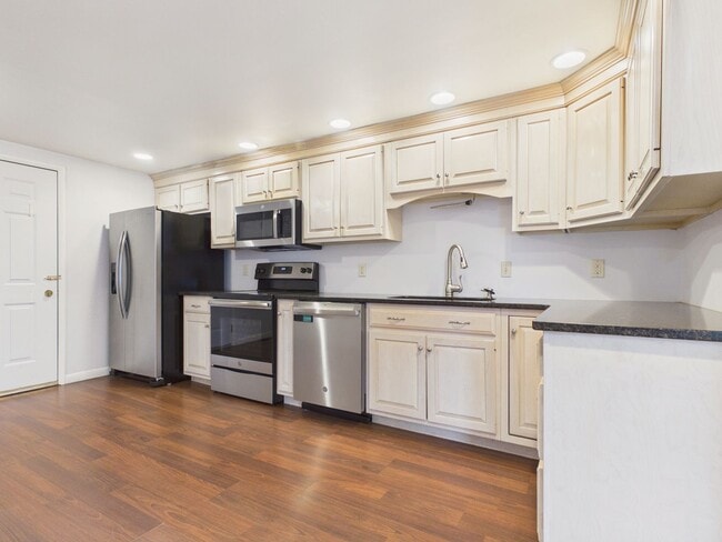 Photo - 221 N Spring St Unit A