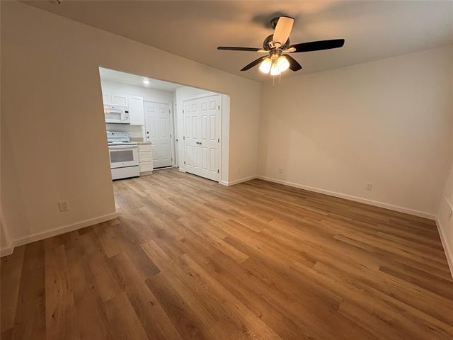 Photo - 206 W Sliger Dr