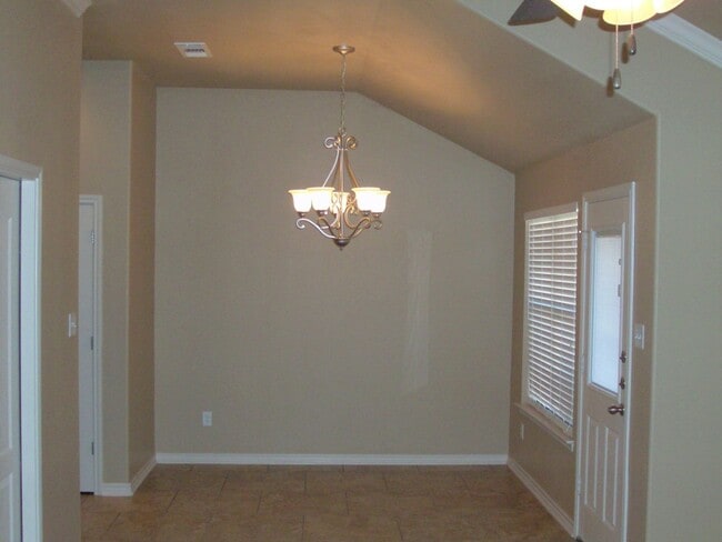 Photo - 3 Bedroom / 2 Bath Duplex off Clear Creek ...