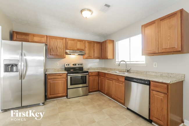 Photo - 8822 Ashwood Dr