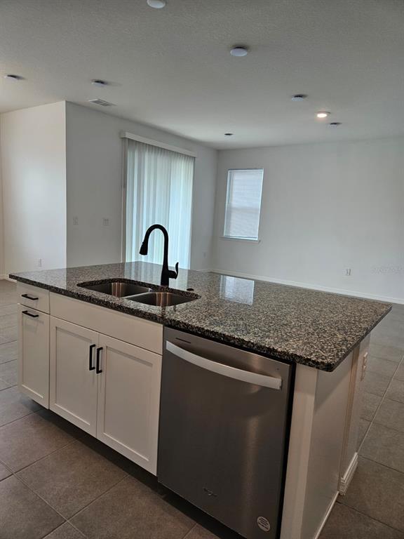 Photo - 1772 Stamen Dr