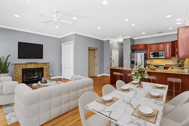 Photo - 3228 N Sheffield Ave Unit 2