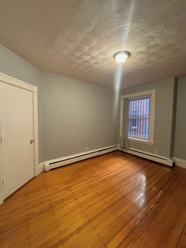 Photo - 119 Harvard St Unidad 2