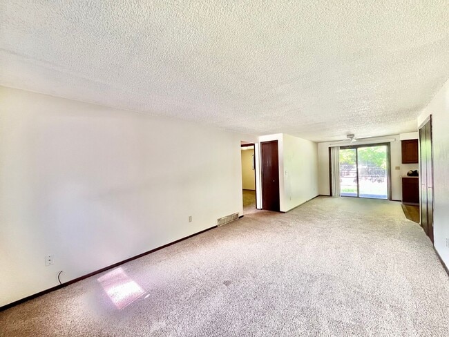 Photo - 2 Bedroom, 1 Bath Ranch Duplex, with attached 1 Car Garage in Loveland, CO