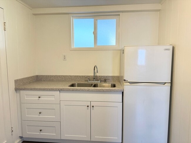 Building Photo - 2813 Puumele Pl