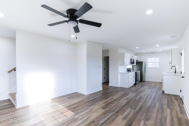 Photo - Maryville 37801 - New Construction, 5 bedroom, 2 bath home - Contact Adam Sharp (865) 254-0980