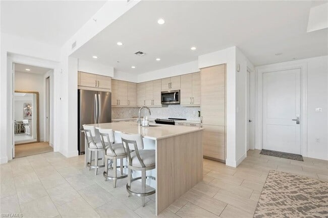 Photo - 1111 Central Ave Unit 507