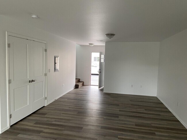 Photo - 2821 W Marina Dr