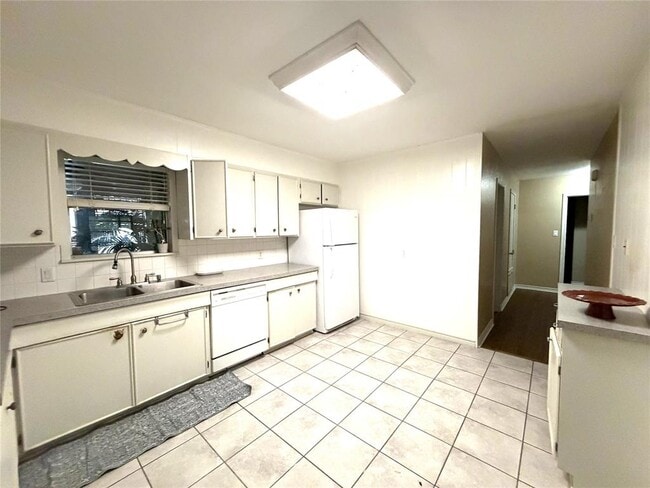 Photo - 127 Parkview Dr