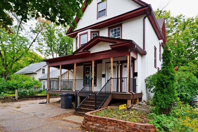 511 5th Ave SE Unidad 2