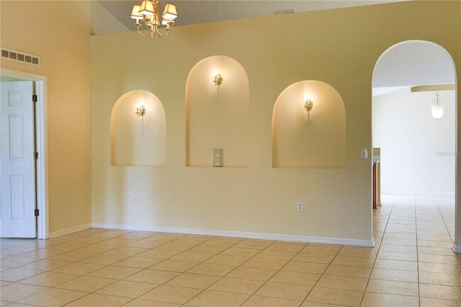 Photo - 956 Gascony Ct