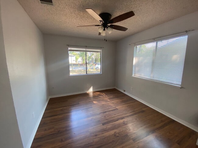 Photo - 5302 Avenue G Unit A