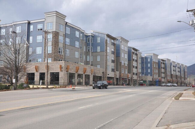 Photo - 828 Blowing Rock Rd Unit 1101