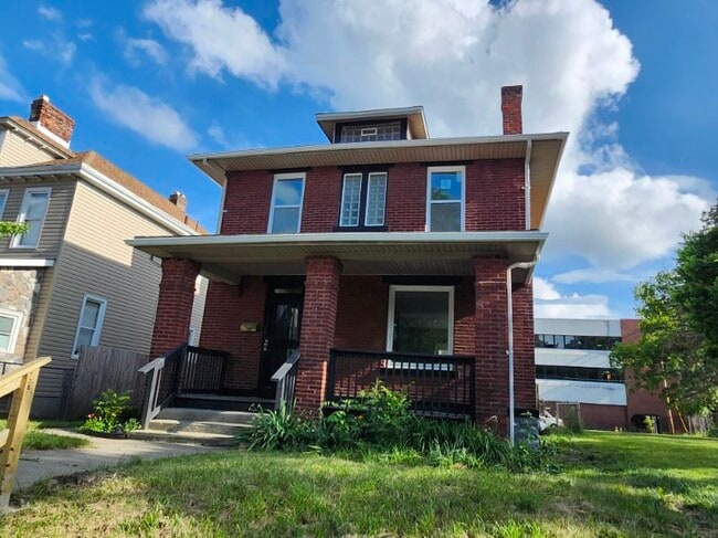 Building Photo - 1543 Clifton Ave Rental