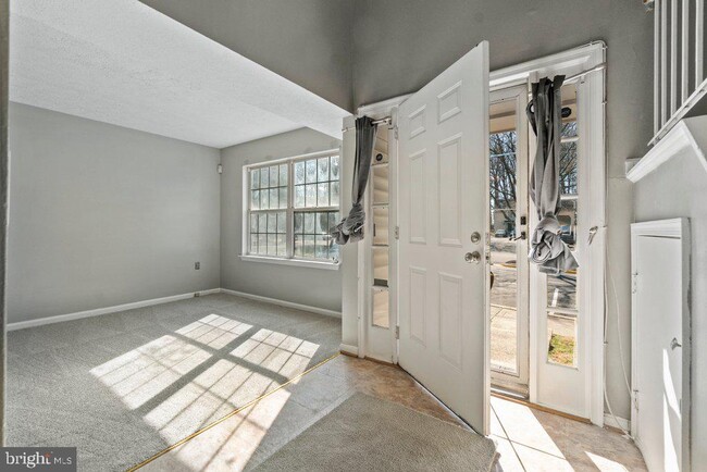 Photo - 10477 Campus Way S