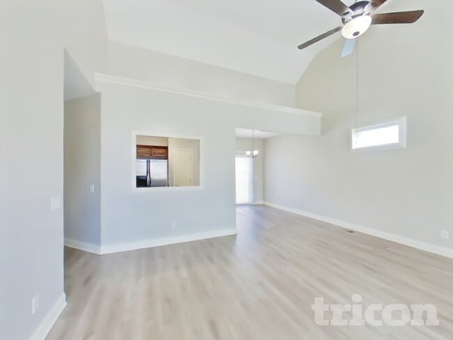 Photo - 839 S Westland Ave