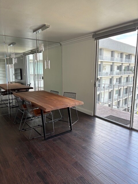 Photo - 100 S Doheny Dr Unit #1014