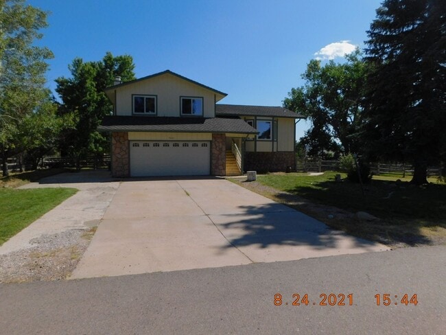 Building Photo - Parker Home in The Pinery!!