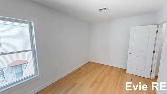 Photo - 51 Hano St