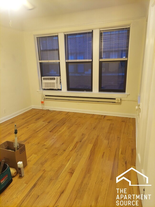 Photo - 4423 N Wolcott Ave