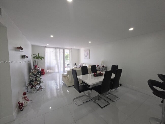 Photo - 6970 NW 186th St Unit 3-307