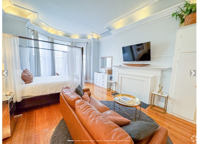 Building Photo - 337 Beacon St Unit 2 Rental