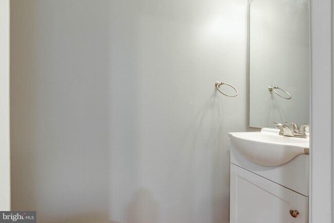 Building Photo - 8117 Ellen Way