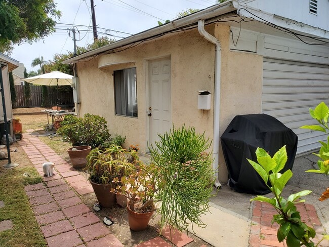 Photo - 2418 32nd St Unit Guest House