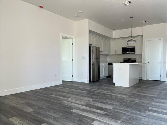 Photo - 2104 E Columbus Dr Unit 301