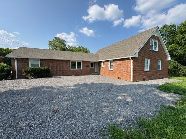 Photo - 6879 Lebanon Rd Apartment