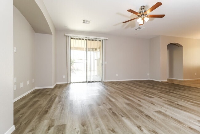 17932 W Vogel Ave