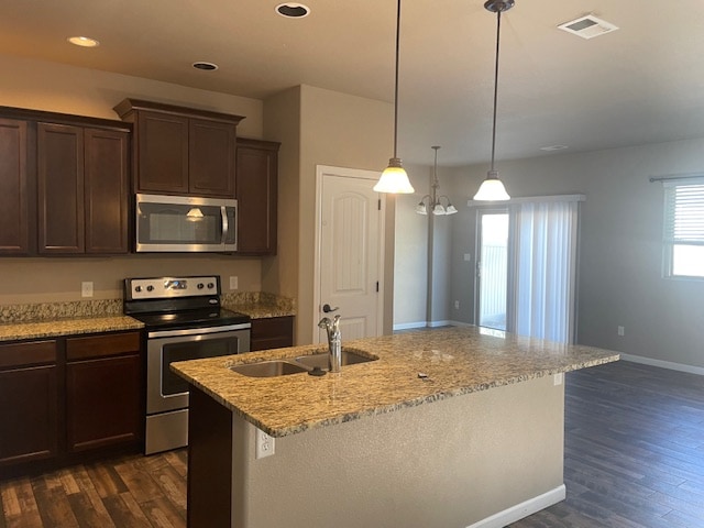 Building Photo - 656 Copper Canyon Dr Rental