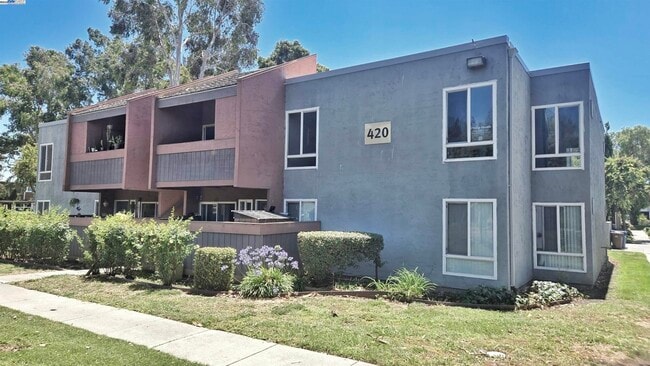Building Photo - 420 Dempsey Rd Unit 220 Rental