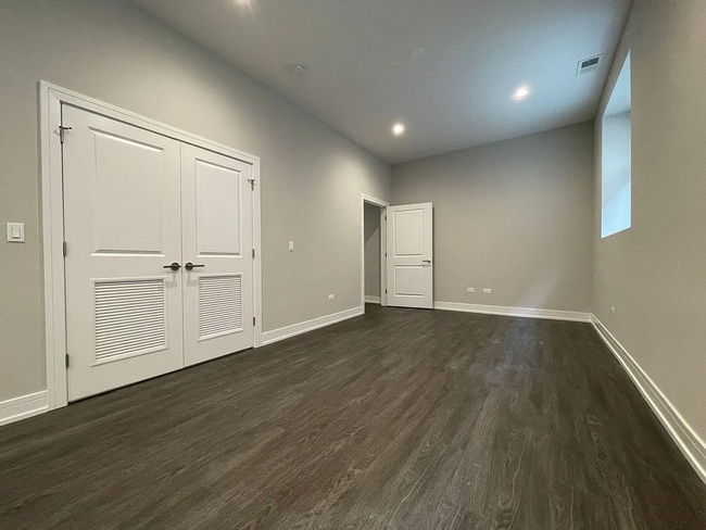 Photo - 1730 W. Greenleaf Ave