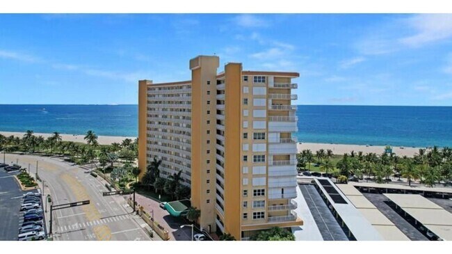 Building Photo - 328 N Ocean Blvd Unit 1401 Rental