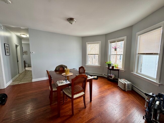 Photo - 30 Penn St Unit 2