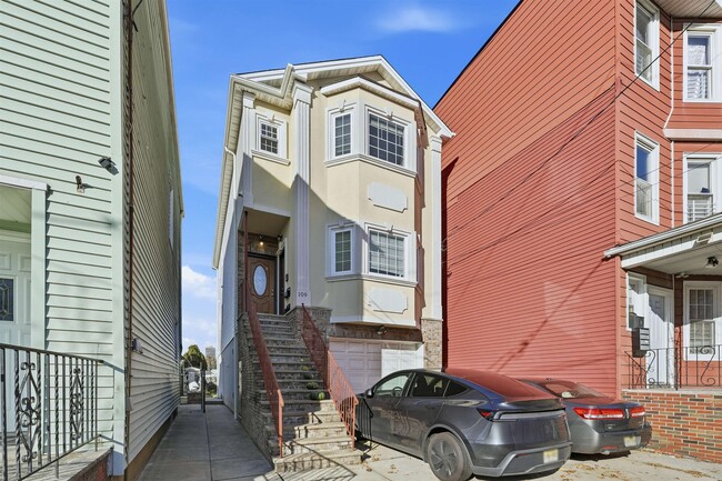 Photo - 109 Grant Ave