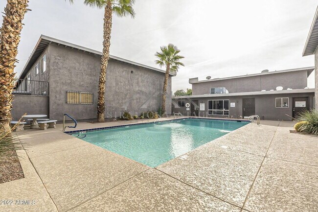 Building Photo - 424 W Brown Rd Unit 147