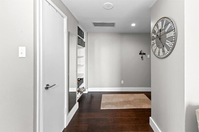 Photo - 1801 Lavaca St Unidad 4C
