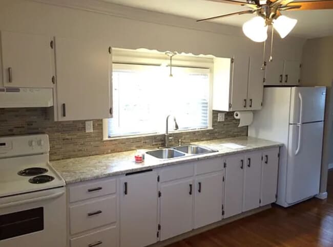 Building Photo - 24 Waterman St Unit #2