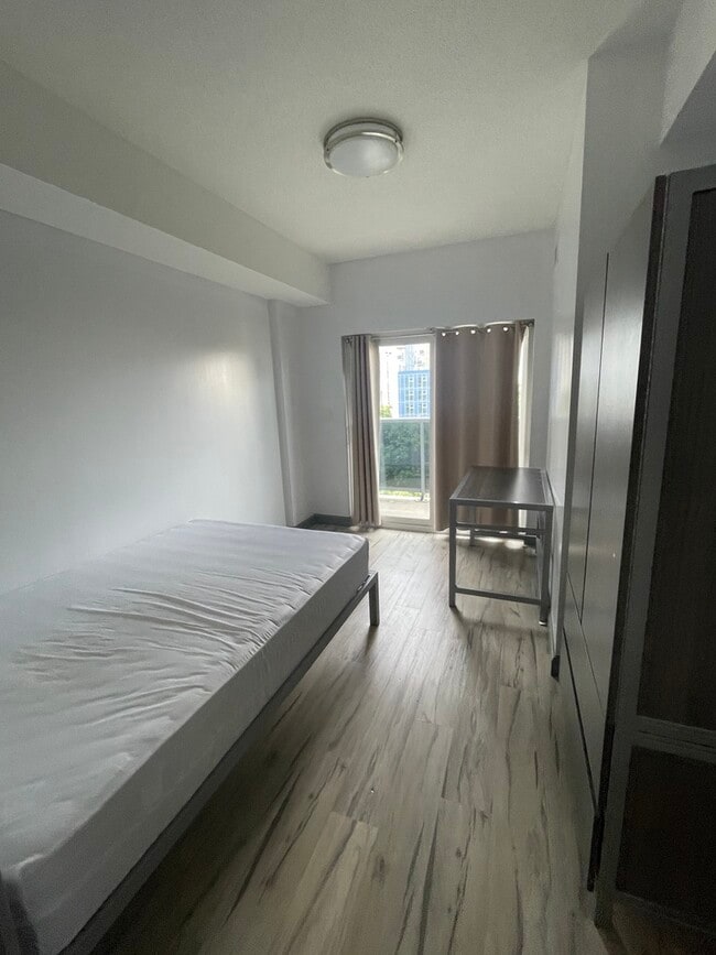 Photo - 258C-258C Sunview St