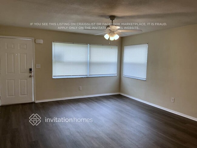 Photo - 4540 71st Ave N