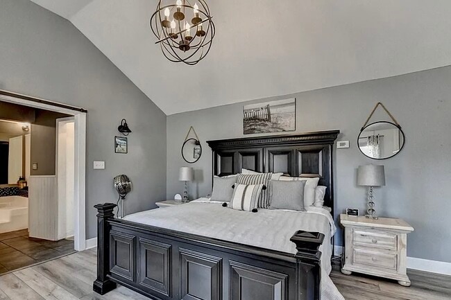 Photo - 561 Russell Rd Unidad 3